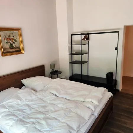 شقة Schloss Wappersdorf *